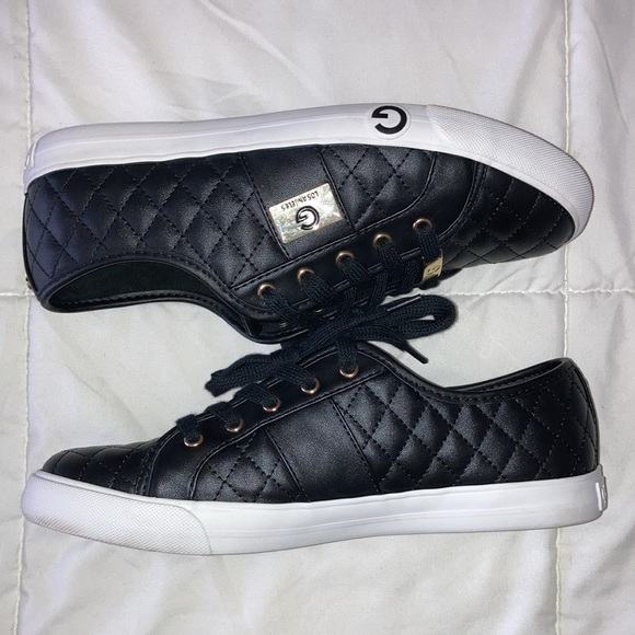 Guess Women’s Backer 2 Lace Up Leather Quilted Pattern Sneaker - Picture 2 of 5